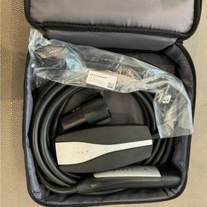 Tesla Mobile Connector